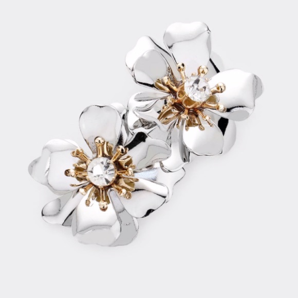 Jewelry - Silver Rhinestone Crystal Bloom Flower Earrings